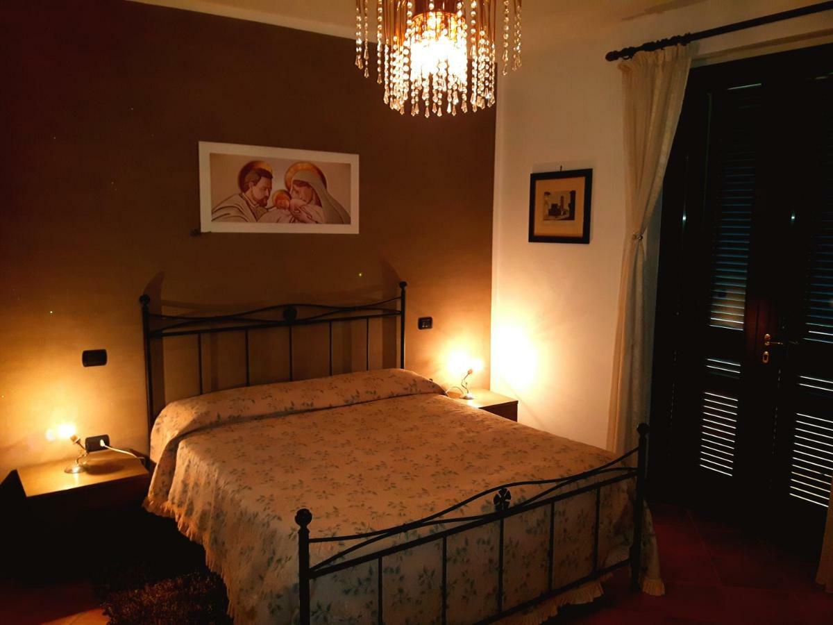 Elisa House Bed & Breakfast Foligno Dış mekan fotoğraf
